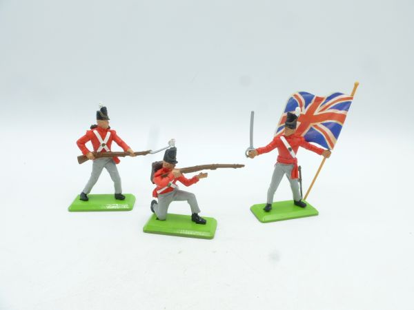 Britains Deetail Waterloo: 3 Englishmen on foot