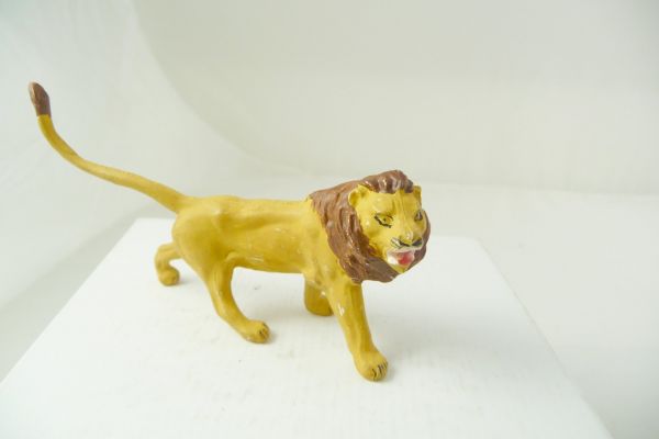 Merten Lion growling, length 9 cm, height 4 cm