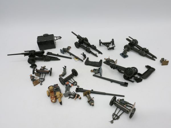 Roco Minitanks Convolute of guns / figures, some as spare parts
