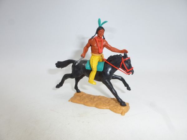 Timpo Toys Indianer 3. Version reitend, mit Tomahawk ausholend