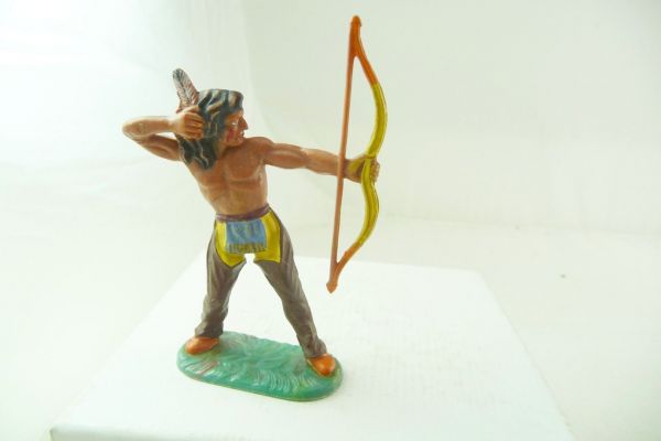 Elastolin 7 cm Indian standing with bow, No. 6880, J-figure - great condition
