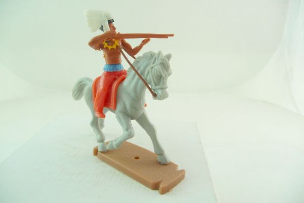 Plasty Indian riding, firing with rifle