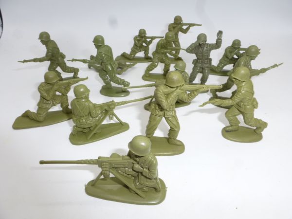 Matchbox 1:32 15 Combat Troops Americans from P 6003 mixed