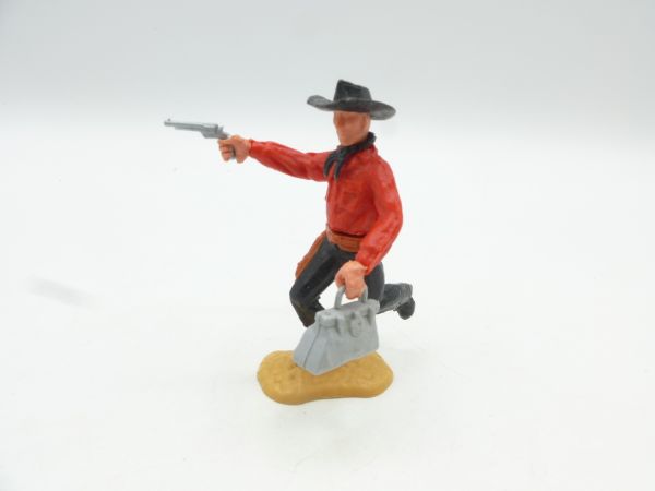 Timpo Toys Cowboy 2nd version running with pistol + moneybag